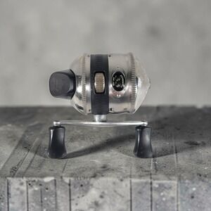 Zebco Authentic 33 Spincast Fishing Reel Silver Black 33J-B4 TESTED